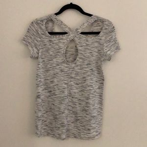 Lululemon short sleeve, sz 4. Unworn!